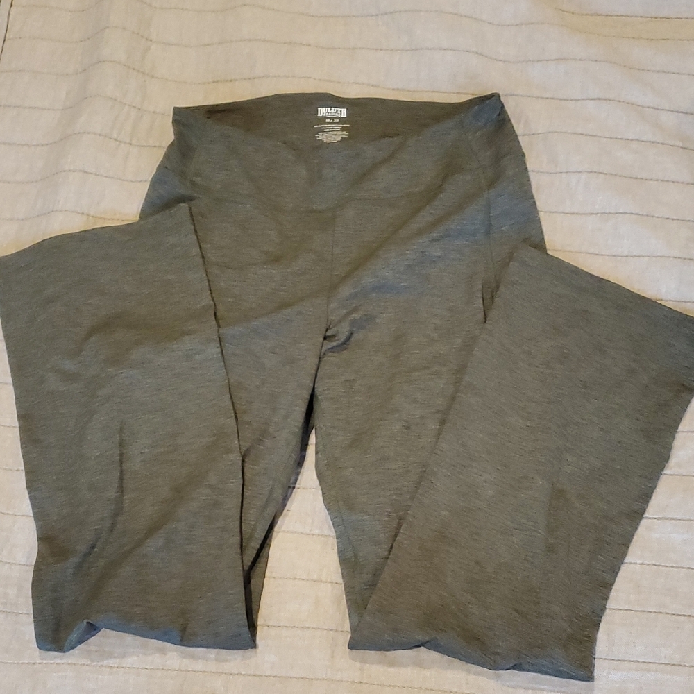 Duluth Trading Post Green Yoga Pants